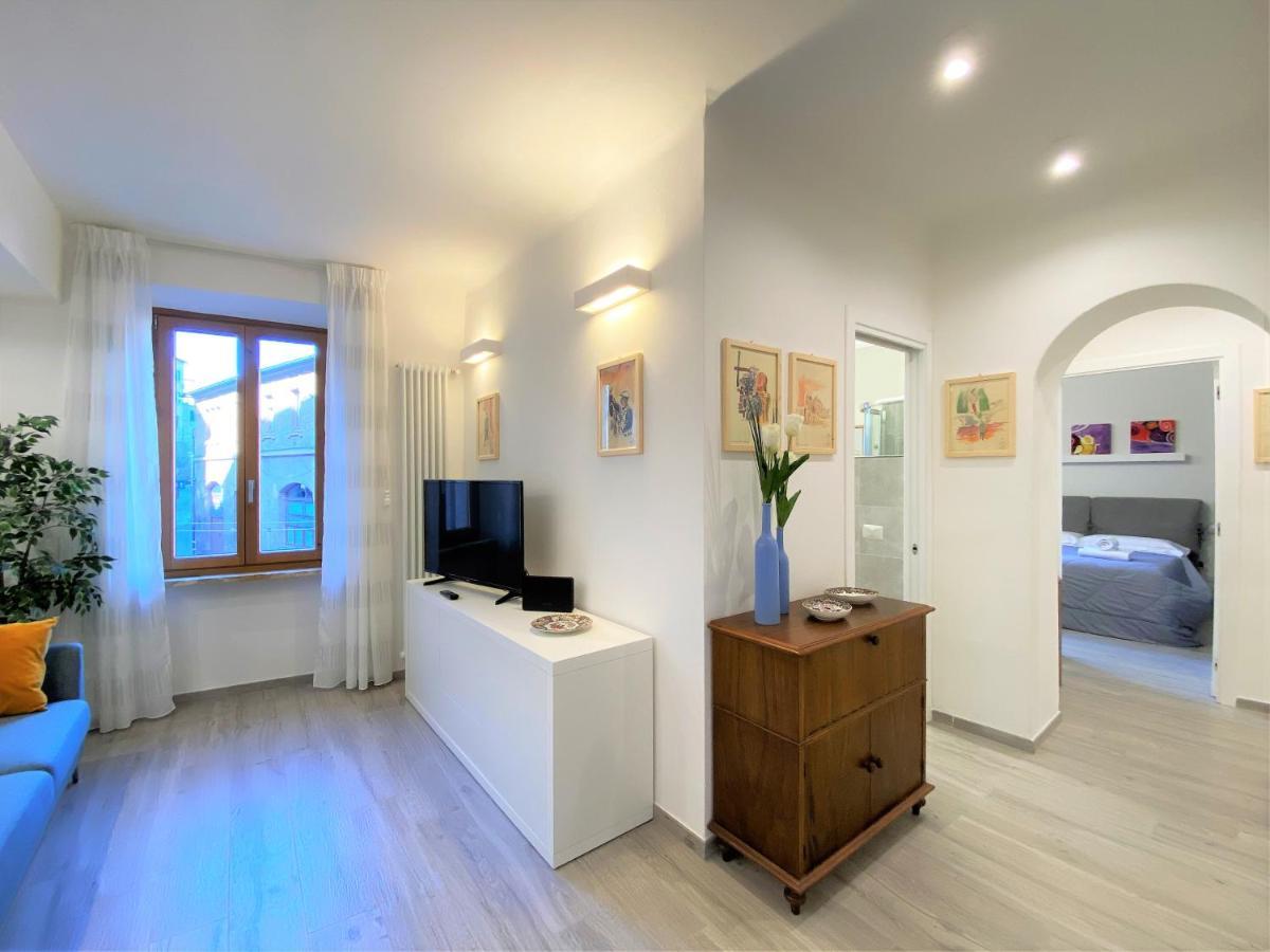 Casa Stella- A Due Passi Dal Corso Di Siena Apartment ภายนอก รูปภาพ