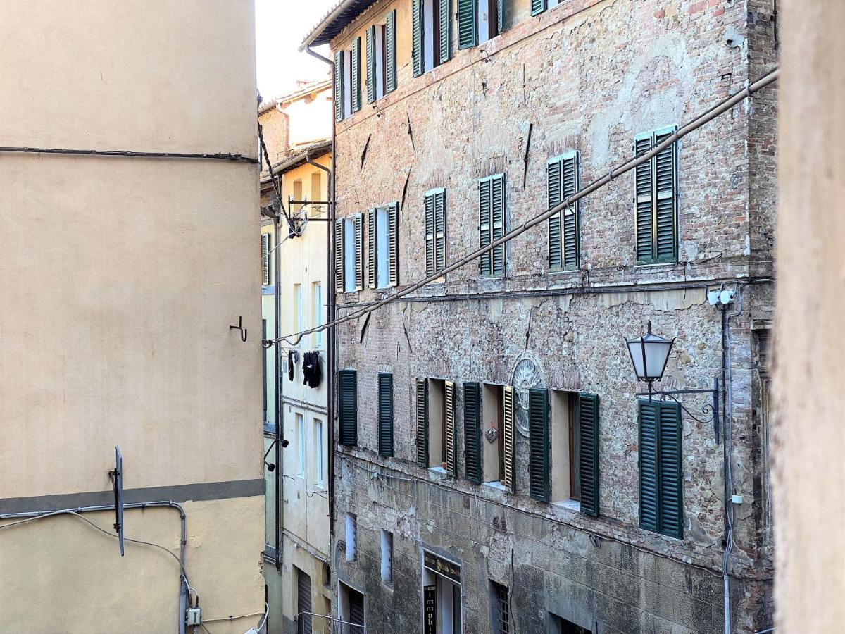 Casa Stella- A Due Passi Dal Corso Di Siena Apartment ภายนอก รูปภาพ