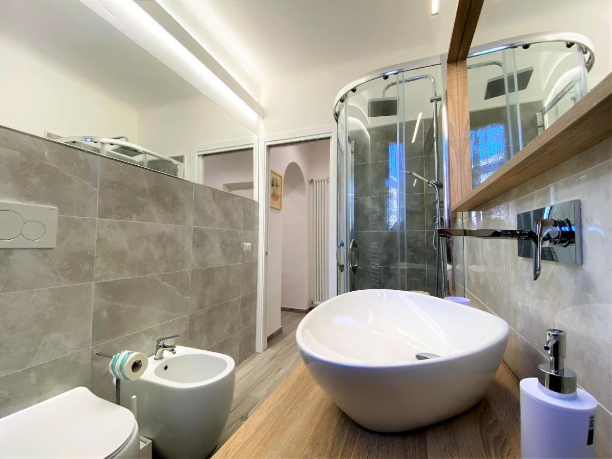Casa Stella- A Due Passi Dal Corso Di Siena Apartment ภายนอก รูปภาพ