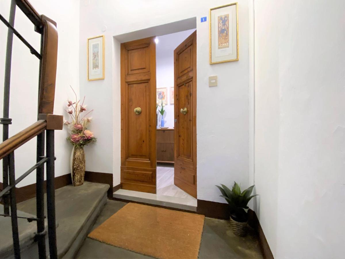 Casa Stella- A Due Passi Dal Corso Di Siena Apartment ภายนอก รูปภาพ